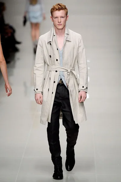 Look 30